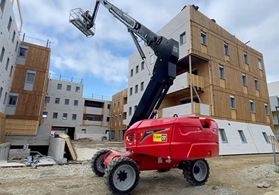 Pourquoi choisir une nacelle télescopique pour vos travaux en hauteur ?