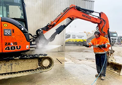 Restrictions de lavage des engins de chantier dans certaines agences