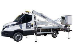 Camion nacelle articulé 25m